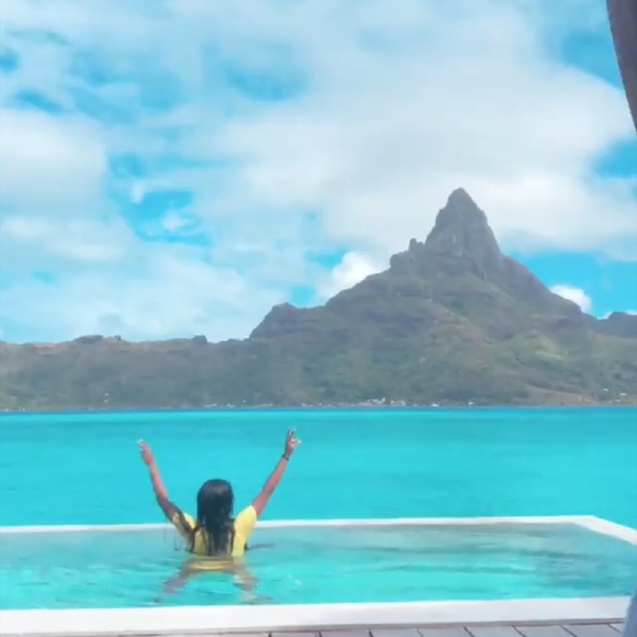 Meet your Posher, Dee - Picture 1 of 1